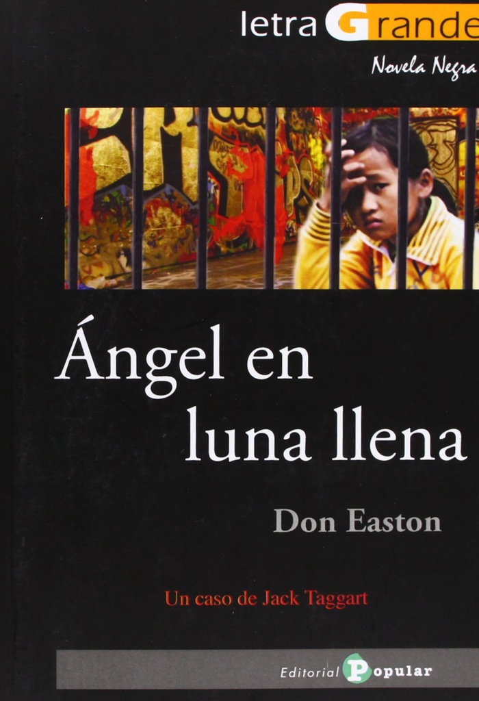 Angel en luna llena