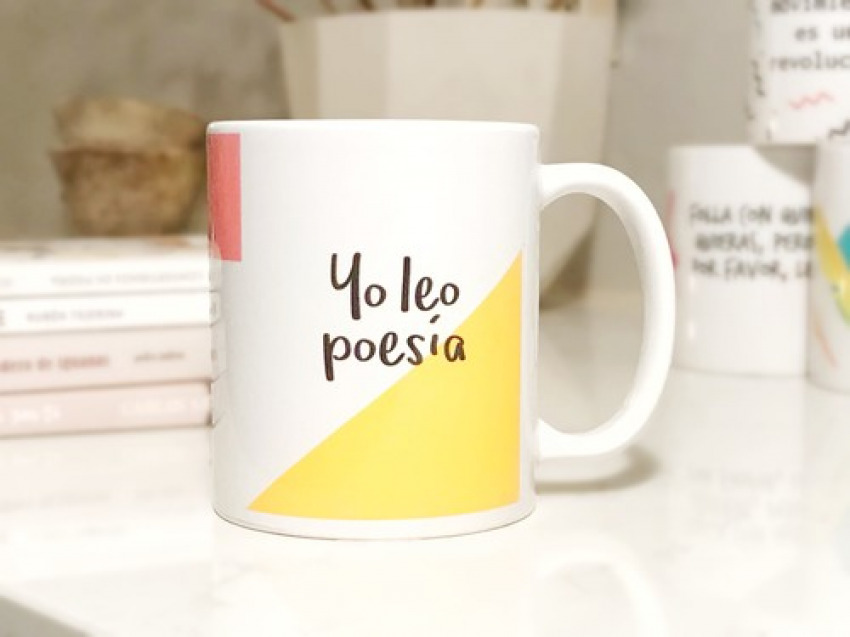 TAZA YO LEO POESÍA